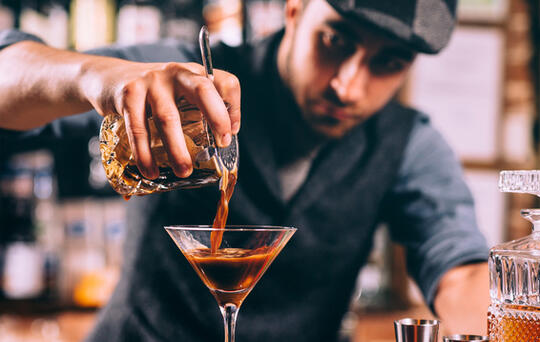 ElTenedor atraer clientes bartender