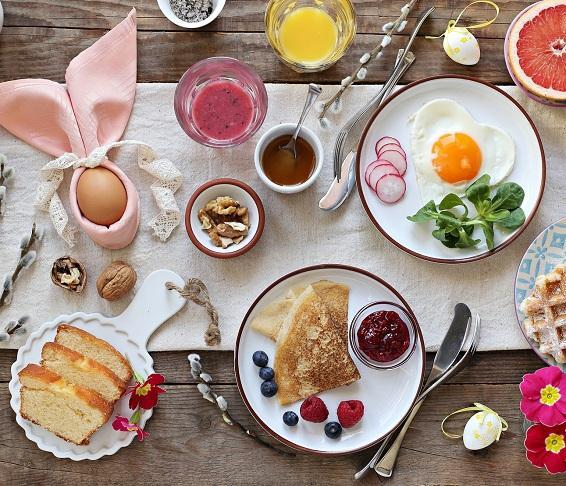 Easter brunch table