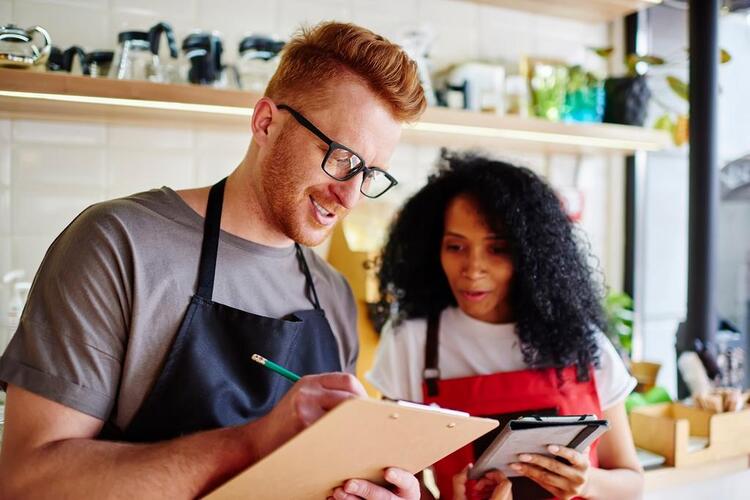 restaurant geschäftsplan menschen bei der arbeit