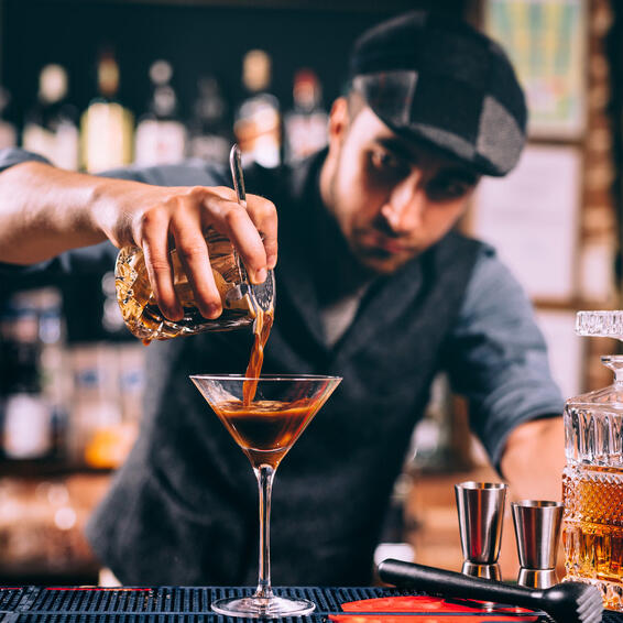 El mejor bartender para al restaurante | Manager